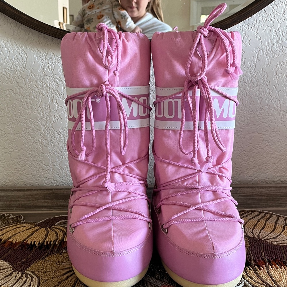 Moon Boot Light Pink Snow Boots